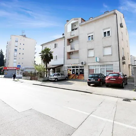 Luna * Zadar