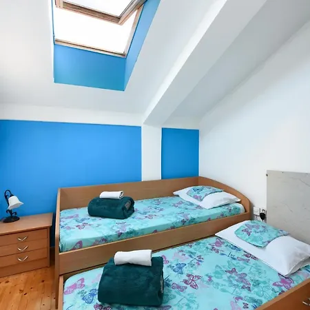 Luna Apartman *